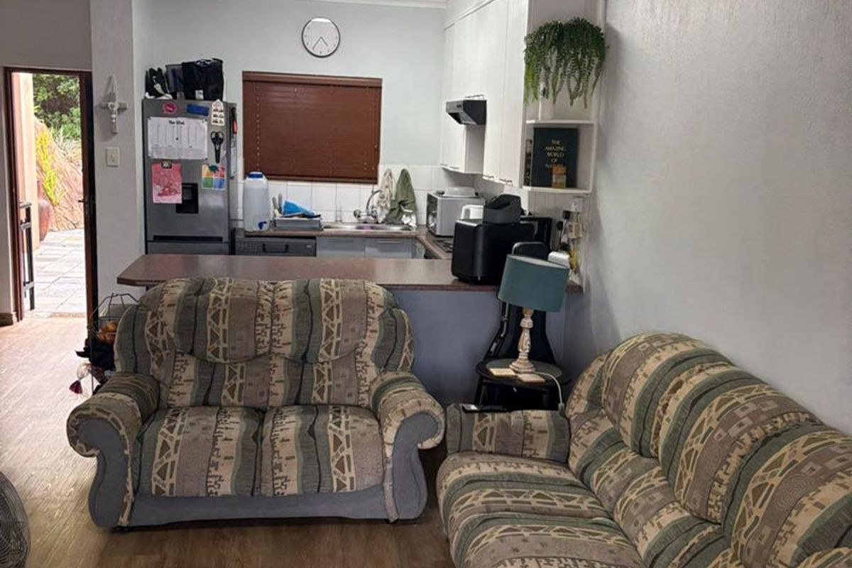 Two Bedroom unit in Hillside Manor - Photo 5