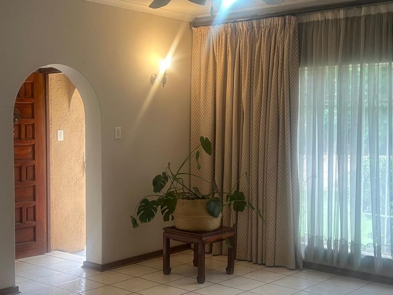 Great appeal just like the name of this street. Home sweet home - Photo 5