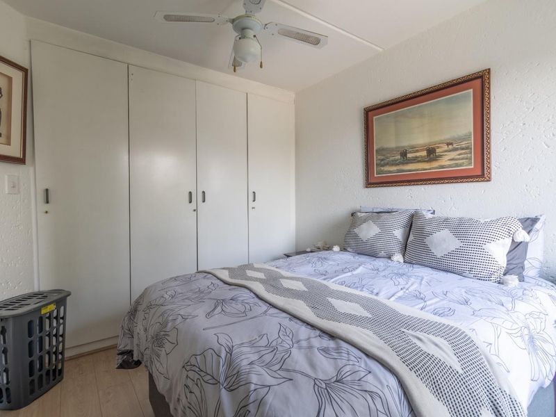 1 Bed 1 Bath for Sale in Benmore, Sandton - Photo 9