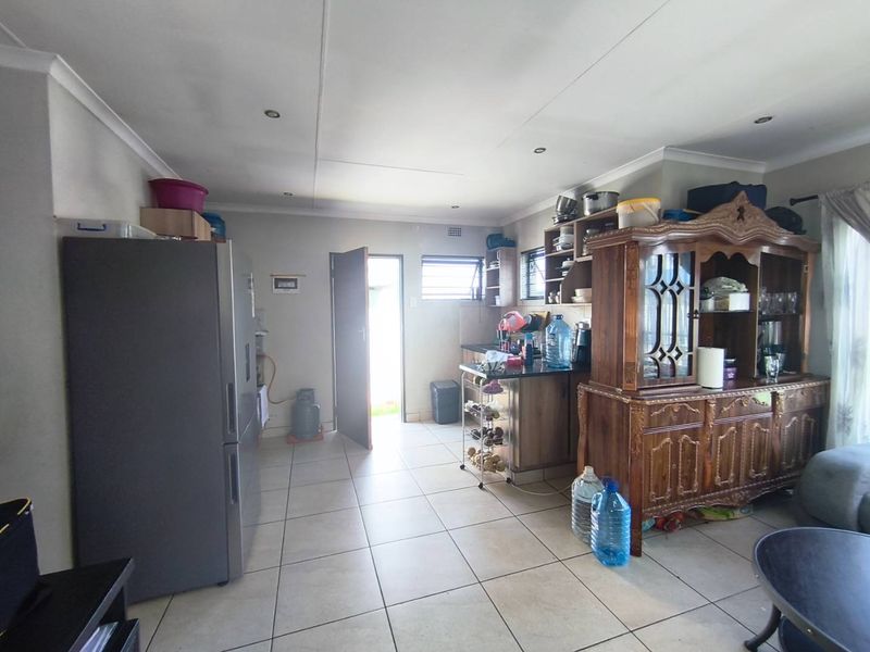3 Bedroom House for Sale in Alberton - Photo 10