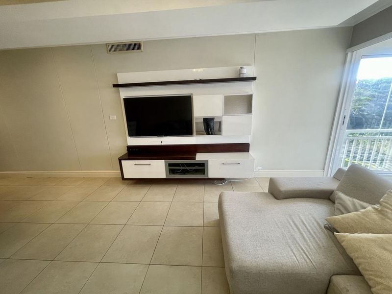 Hendra - Elegant 4-Bedroom First Floor Apartment with Stunning Sea Views – Ilala Ridge Estate - Photo 5