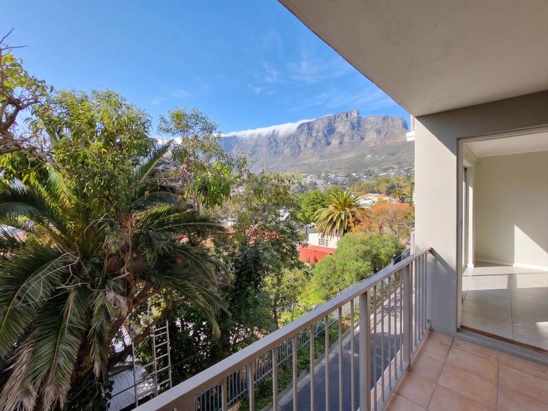 2-Bedroom Apartment in Gardens - Photo 4