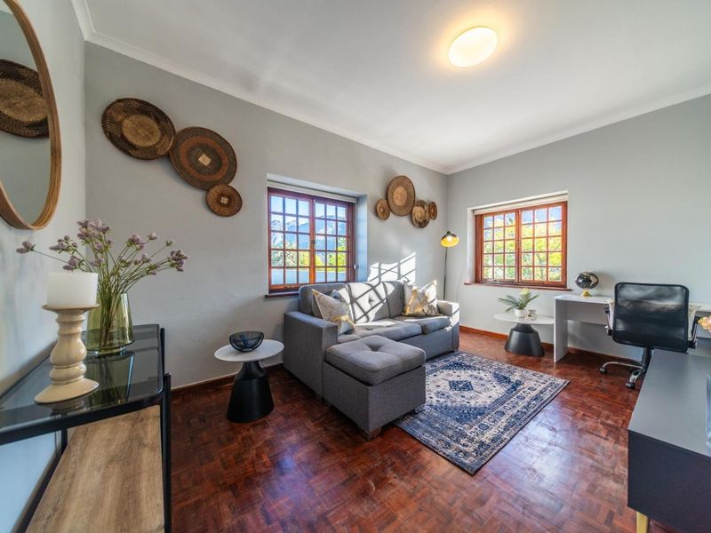 Furnished Franschhoek Apartment with Scenic Views | Available 1 June-31 Oct 2026 - Photo 1