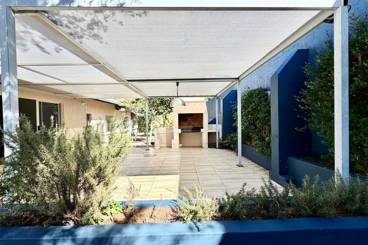 4 Bedroom House For Sale in Ludwigsdorf - Photo 3