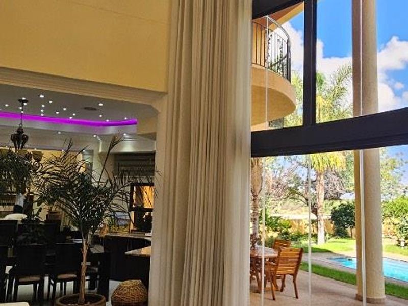 Luxury living - Photo 1