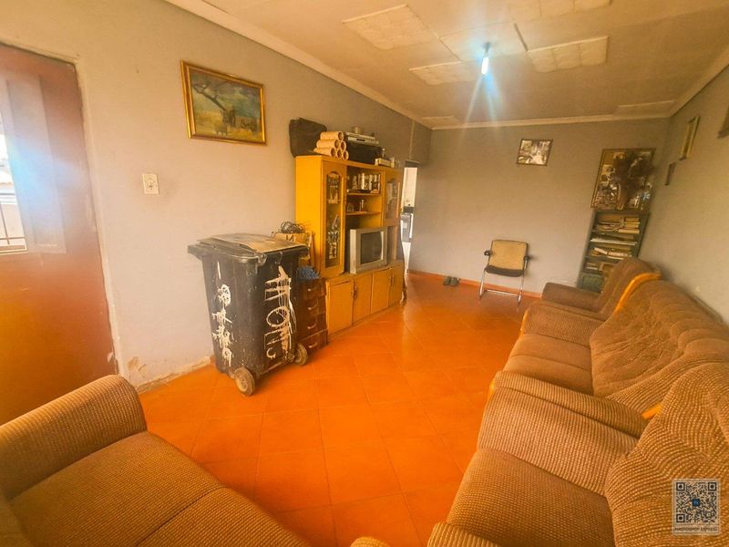 2 Bedroom House In Ivory Park Ext 2 - Photo 3