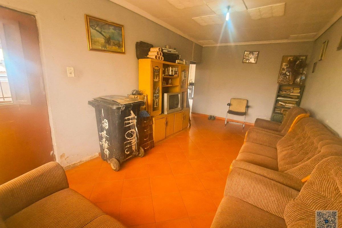 2 Bedroom House In Ivory Park Ext 2 - Photo 3