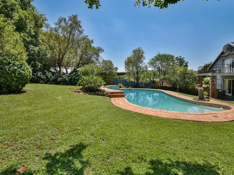 Grand old lady with solid bones. - Photo 4