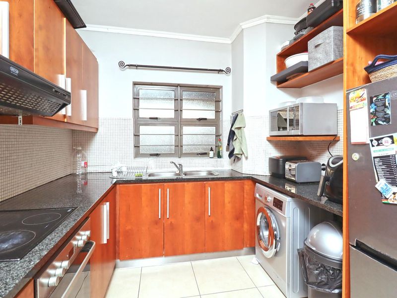 Apartment Located in the sought after Cornerstone Tyger Waterfront - Photo 5