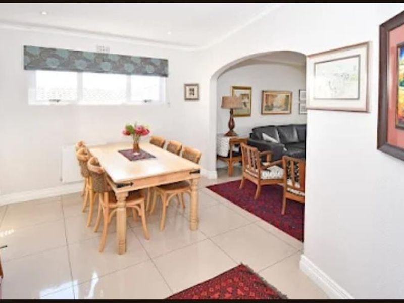 3 Bedroom immaculately renovated simplex on Borrowdale drive - Photo 7