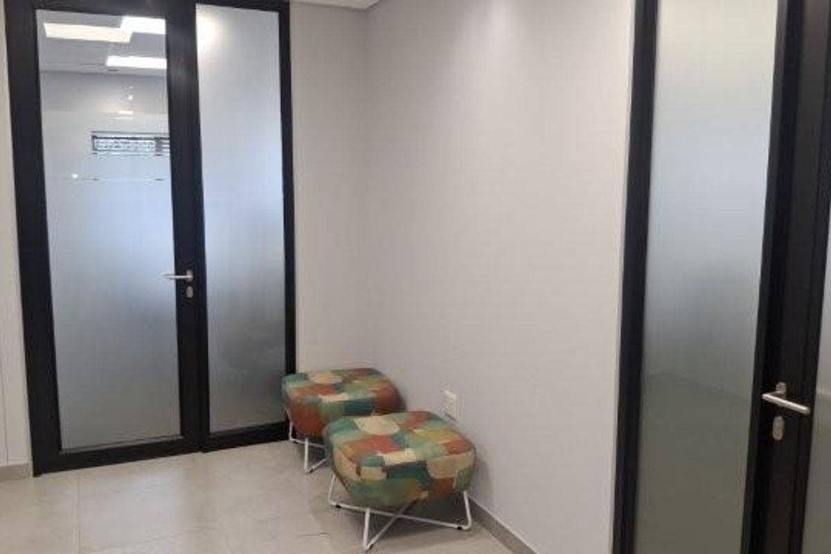 A GRADE OFFICES TO LET - BEST LOCATION - WINDHOEK CENTRAL - Photo 4