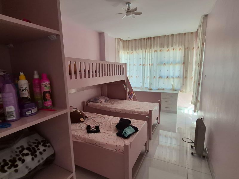 A Home That Defines Excellence - To Let in Kleine Kuppe - Photo 7
