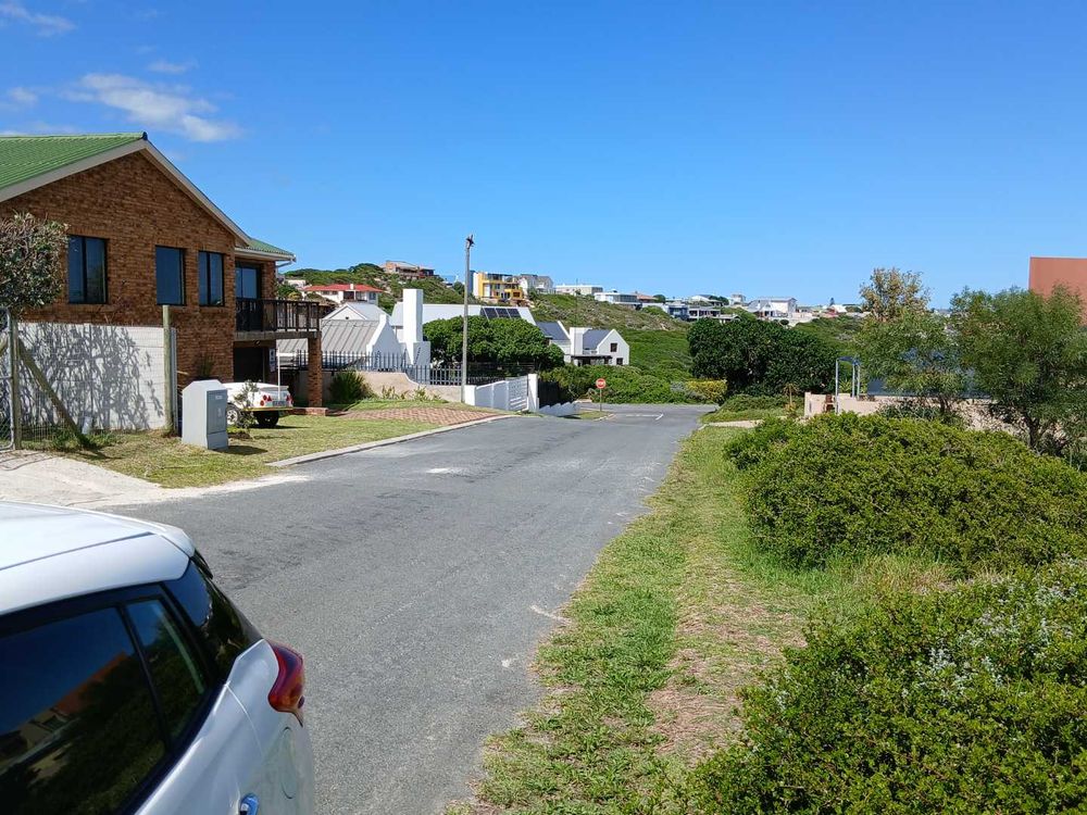 Houses across the Street - in the direction of Stanfords Cove (or Gansbaai).