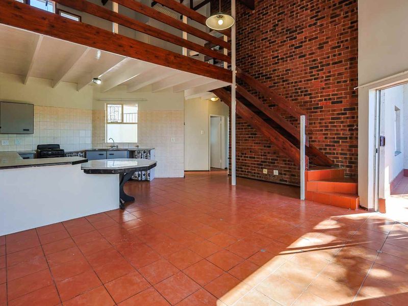 Exceptional Space, Prime Position, Outstanding Value. - Photo 4