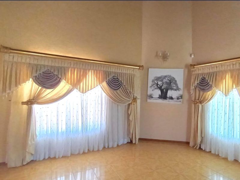 warm family home - Photo 9