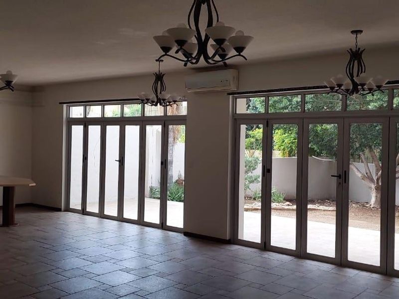 Townhouse for Sale in Eros Park - Photo 2