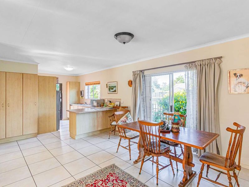 Neat and well maintained this lovely simplex is an absolute “Must view” - Photo 9