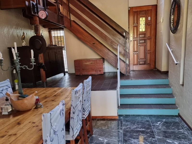 Dream Home with Pool & Mountain Views in Westbank! - Photo 2