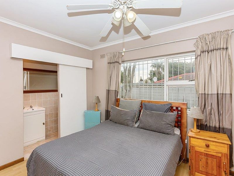 Three Bedroom Home with Entertainment Area and Mancave/Outside Office - Photo 8