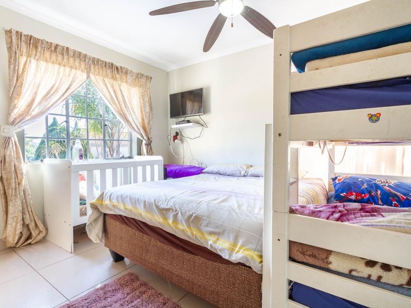 TOTALLY RENOVATED DUPLEX IN THE HEART OF EQUESTRIA - Photo 9