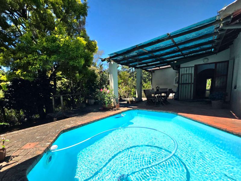 Spacious, Freestanding, and Full of Potential – See Inside! - Photo 9