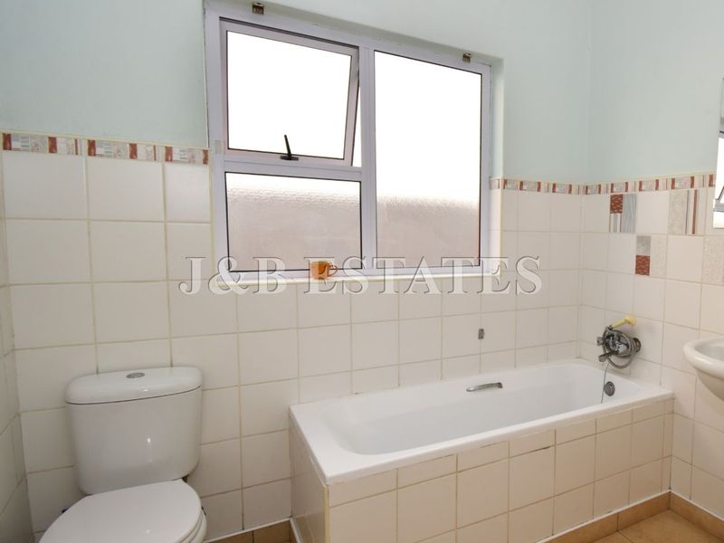 3-Bedroom House With Flatlet - Photo 7