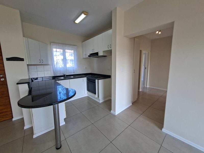 Lovely middle floor apartment to rent - Photo 4