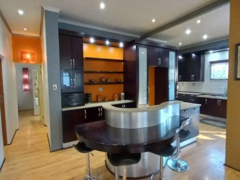 FOR SALE- 4 BEDROOM HOUSE IN OKAHANDJA, NAMIBIA - Photo 7