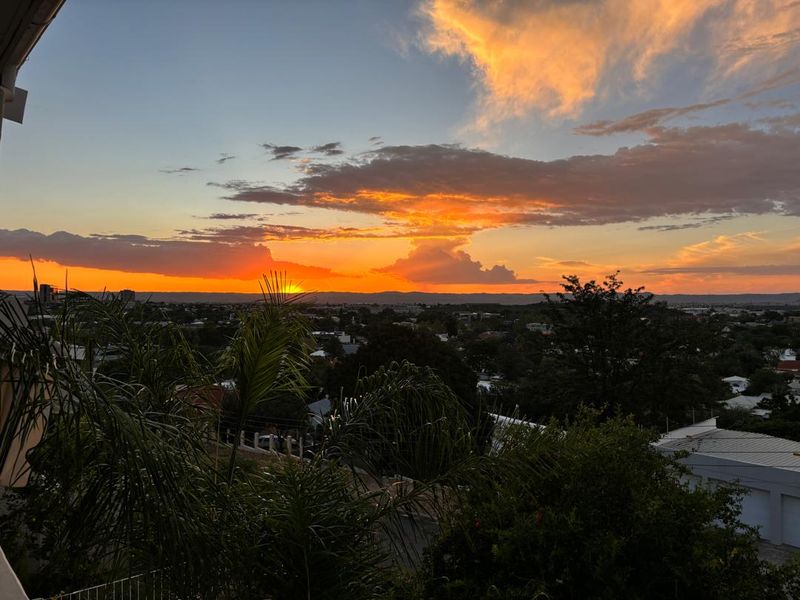 Double storey Townhouse for rent in Eros Park - Photo 3