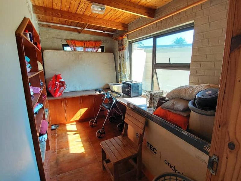 Spacious 3-Bedroom Home with Entertainment Room and Flatlet. - Photo 9