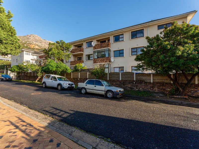 INVESTMENT 1 BED APARTMENT. - Photo 1