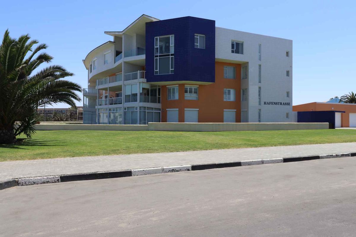 Luxury Sea View Penthouse for Sale in Swakopmund, Namibia – Prime Beachfront Location - Photo 2