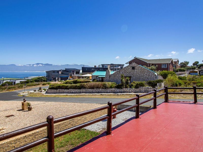 Location Perfection - Photo 5