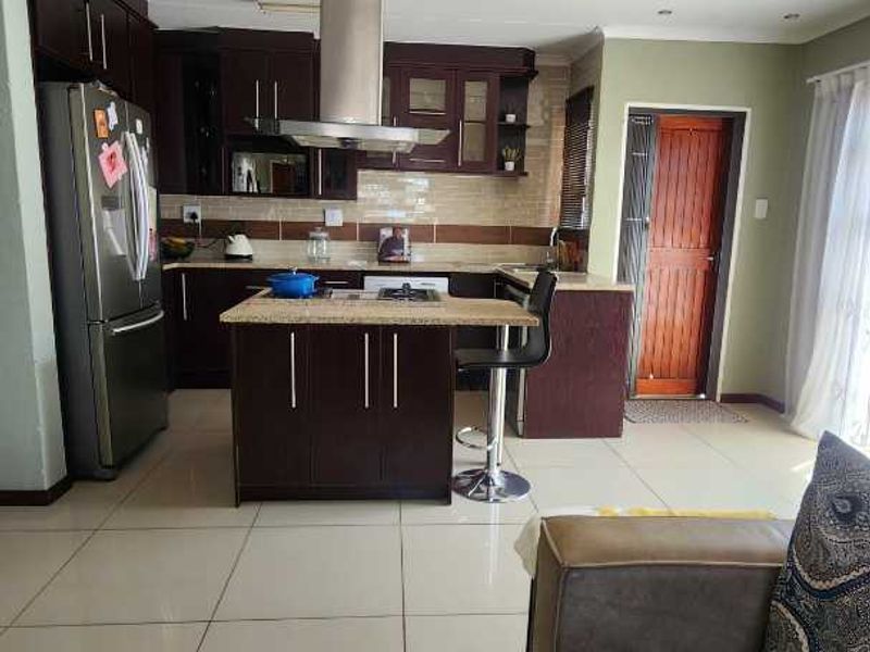 3 Bedroom House For Sale in Amandasig - Photo 6