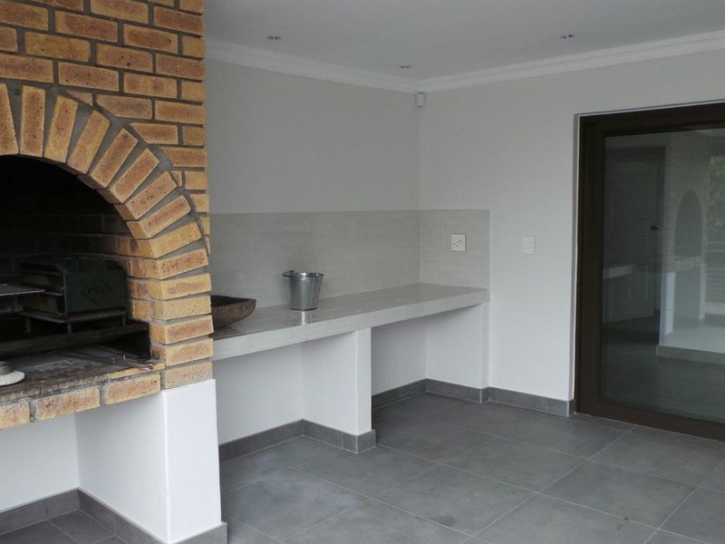 Perfect Masterpiece! Prime Location! - Photo 10