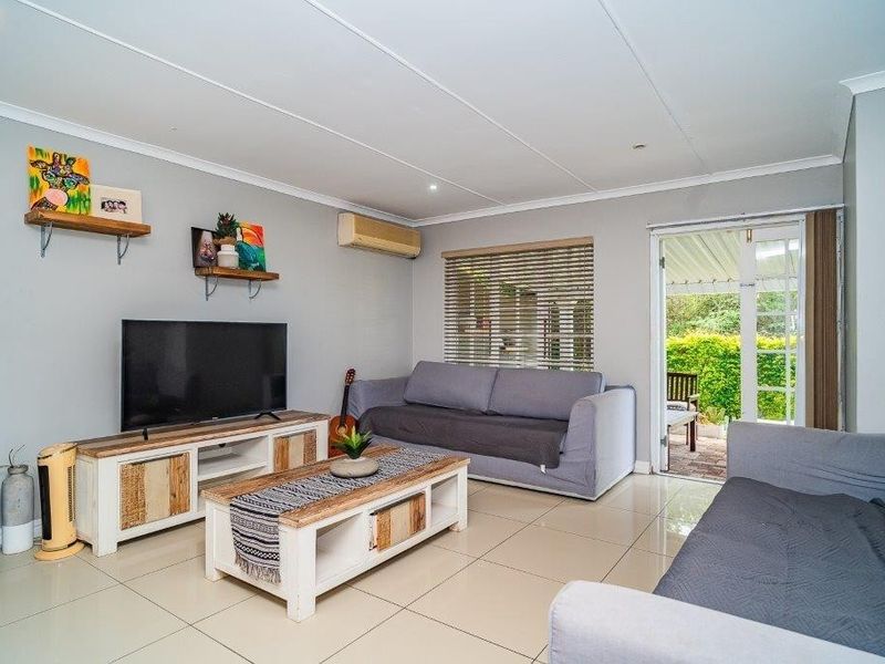 2 Bed secure townhouse in Sherwood - Photo 9
