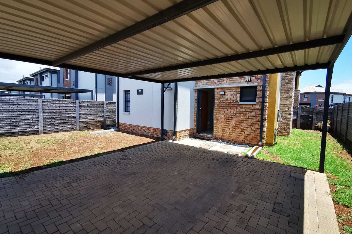 Modern & Effortless Living in a Secure Estate – Phase 3 Gem! - Photo 2