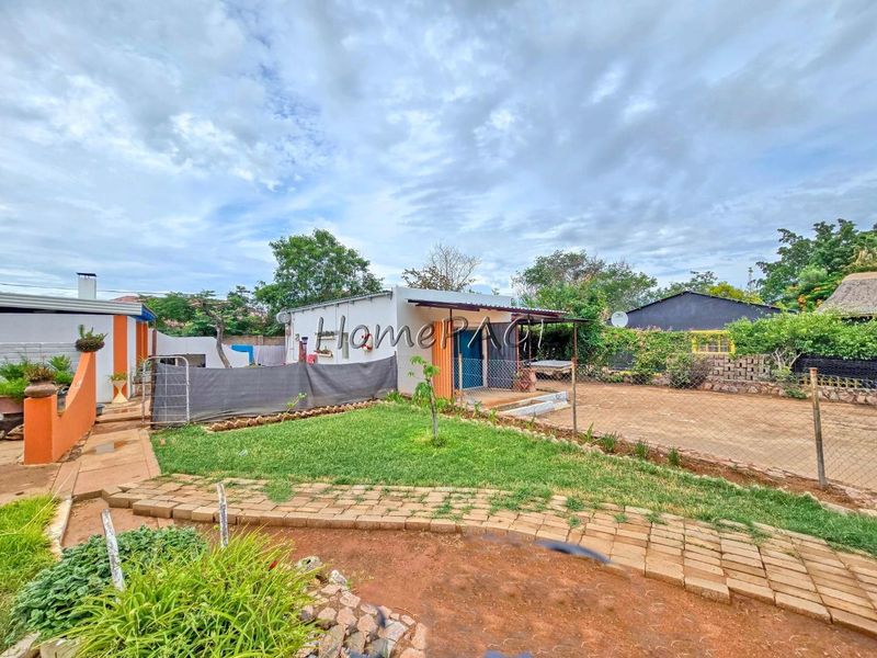 Outjo:  Quaint Cottage-Style Home for Sale - Photo 6