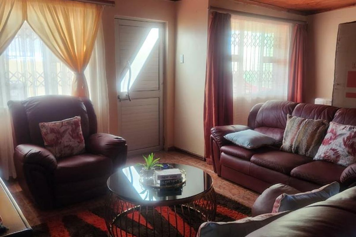 2 Bedroom House for Sale in Nyanga - Photo 3