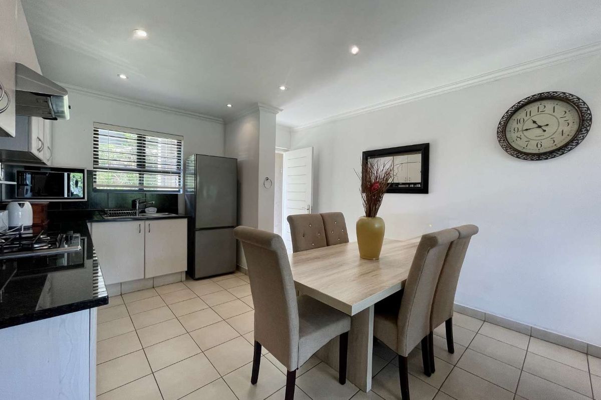 Ground Floor 2 Bedroom Apartment in Shakas Rock - Photo 4