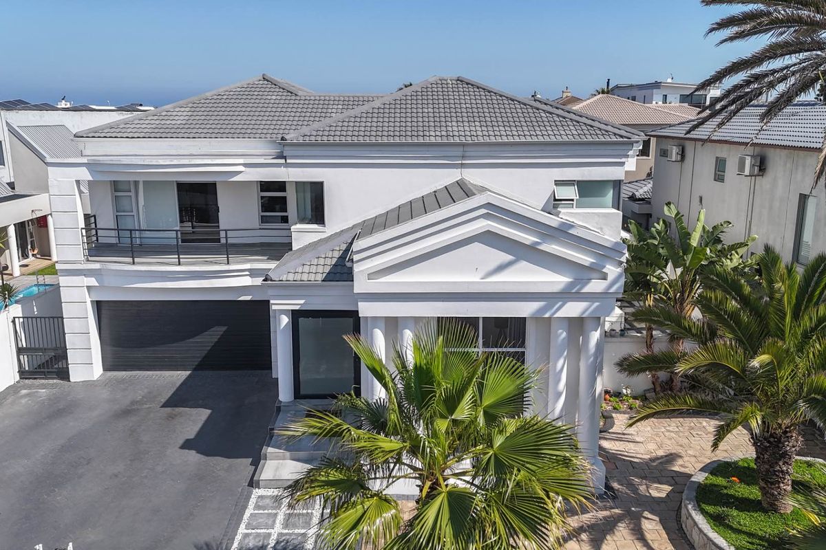 EXTRAVAGANT COASTAL HOME IN SUNSET BEACH FOR RENT - Photo 2