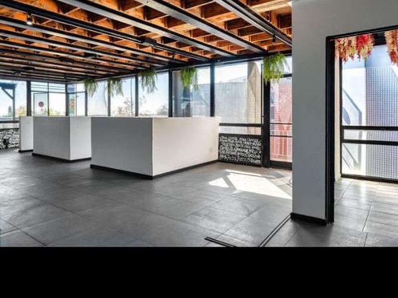 Prime Commercial Space Available on Prestigious Gleneagles Drive, Greenside - Photo 6