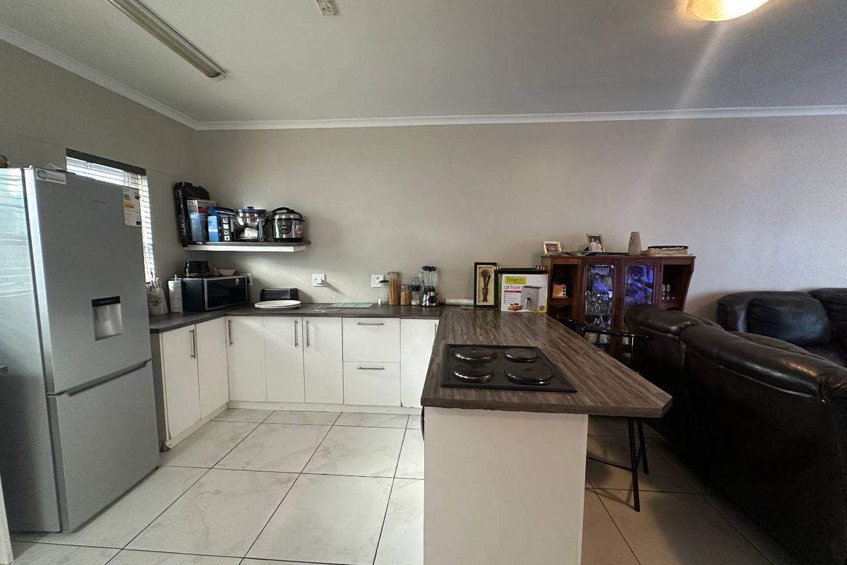 3 Bedroom Townhouse for Sale, Kramersdorf, Swakopmund - Photo 5