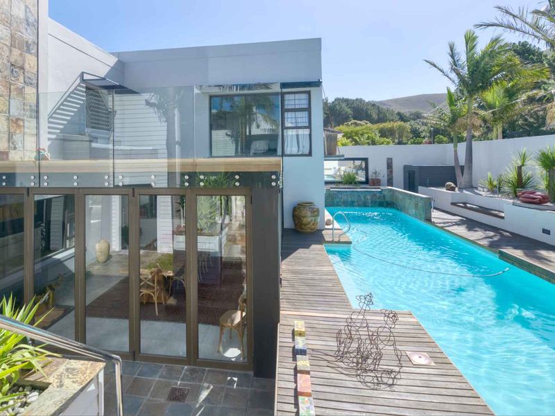 LIFESTYLE LIVING - Photo 2