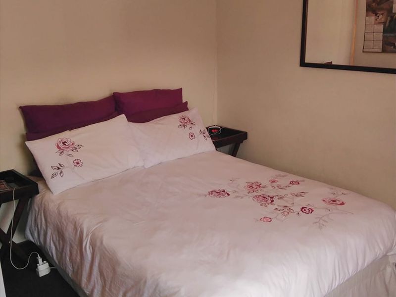 2 Bedroom Townhouse in Newton Park - Photo 4