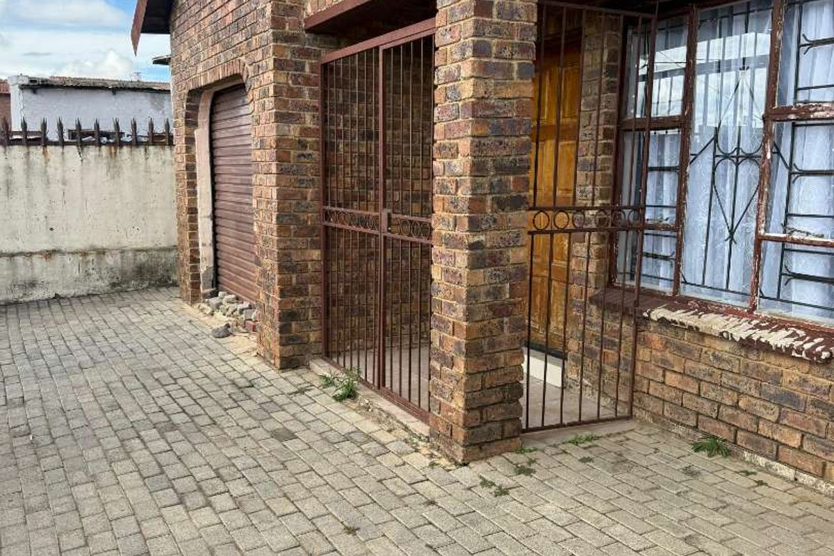 Family home for sale in Ivory Park - Photo 3