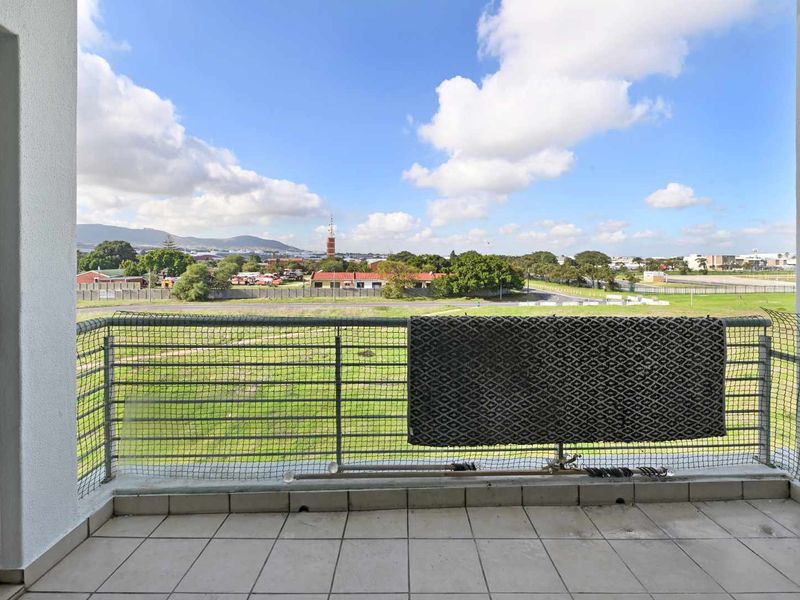 Stylish One-bedroom Apartment For Sale In Royal Ascot - Photo 5