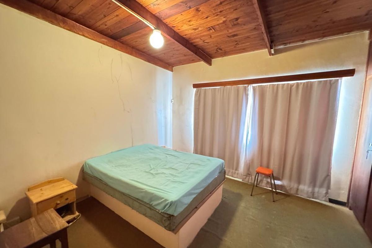 Ideal for the fisherman or the Henties lover, Located on the start of the North Dune. - Photo 5