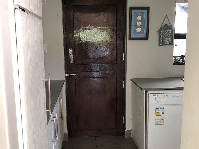 Home with a Separate flat for Rental in Palm Lakes Estate - Photo 4