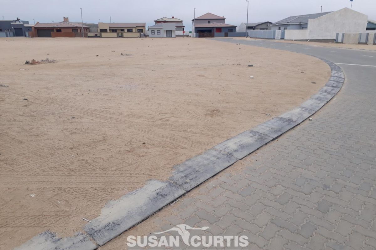 Beautiful vacant land for Block of Flats or Townhouses - Photo 2